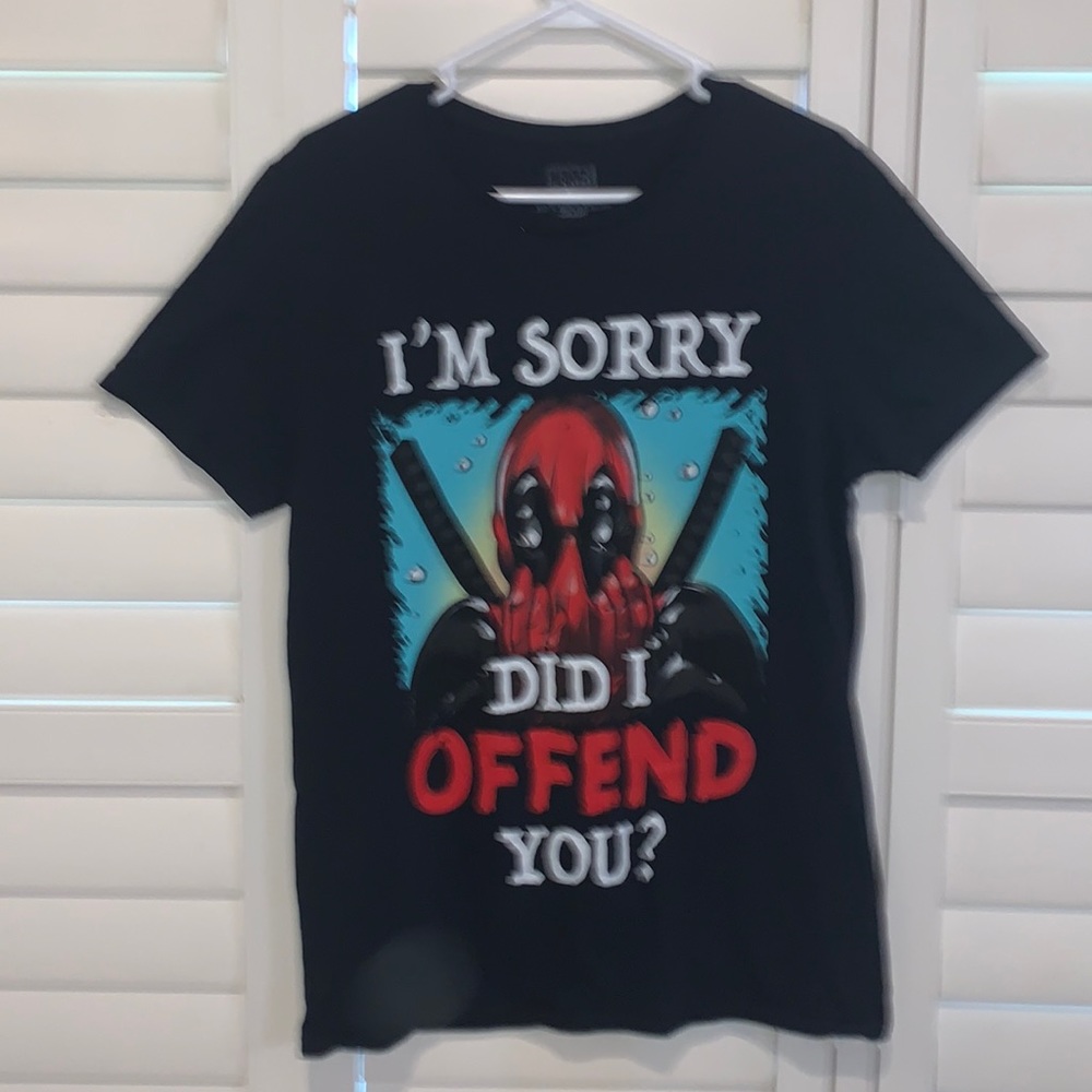 Deadpool T-shirt size medium